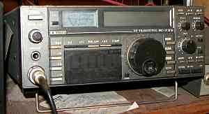 icom_ic735-1.jpg